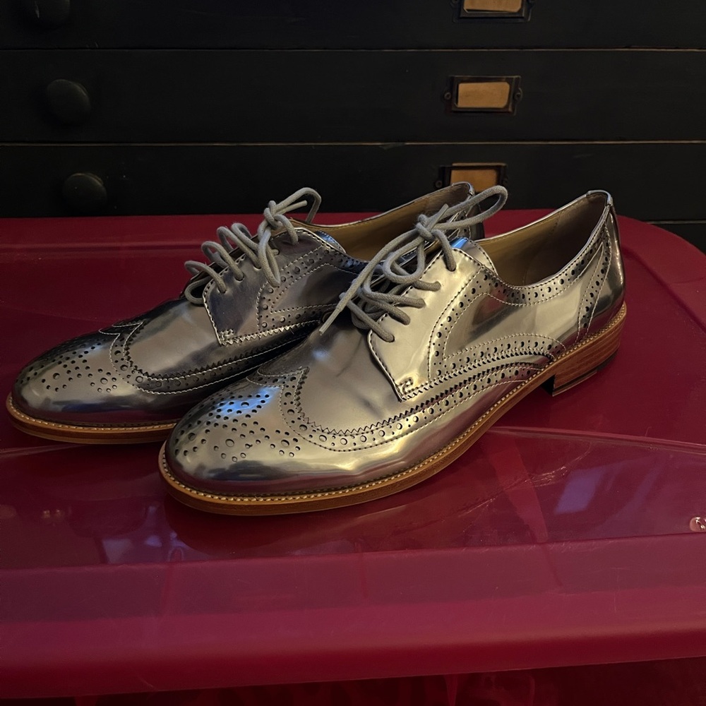 New Banana Republic Oxfords